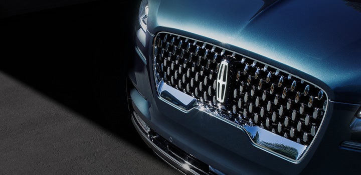 Lincoln Vehicle Front Grille